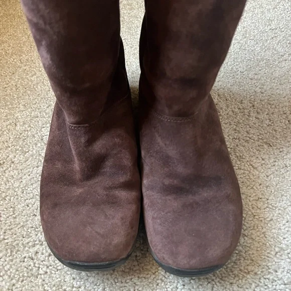 Merrell suede winter boots with lining very warm great condition - women size 9 - Picture 4 of 5